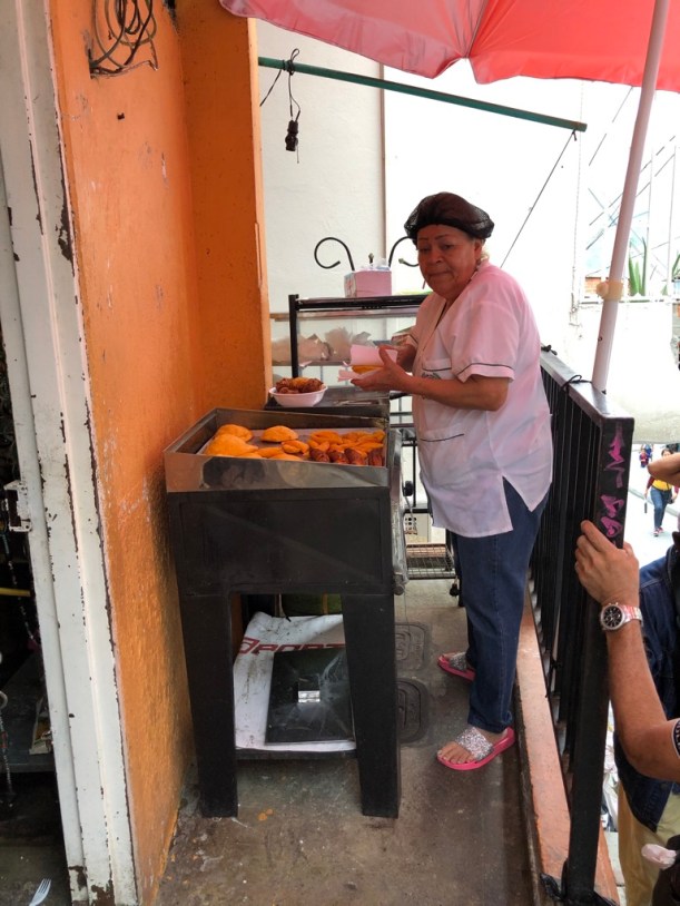 3C32AD85-25A2-464C-BA3D-2B6D78A29439_1_105_c