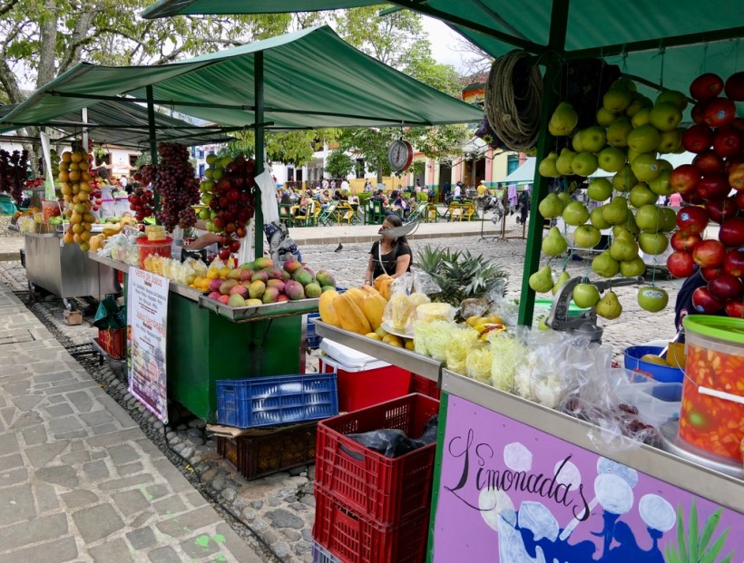 5B7A9BD5-1367-480D-9967-9809585CF27F_1_105_c